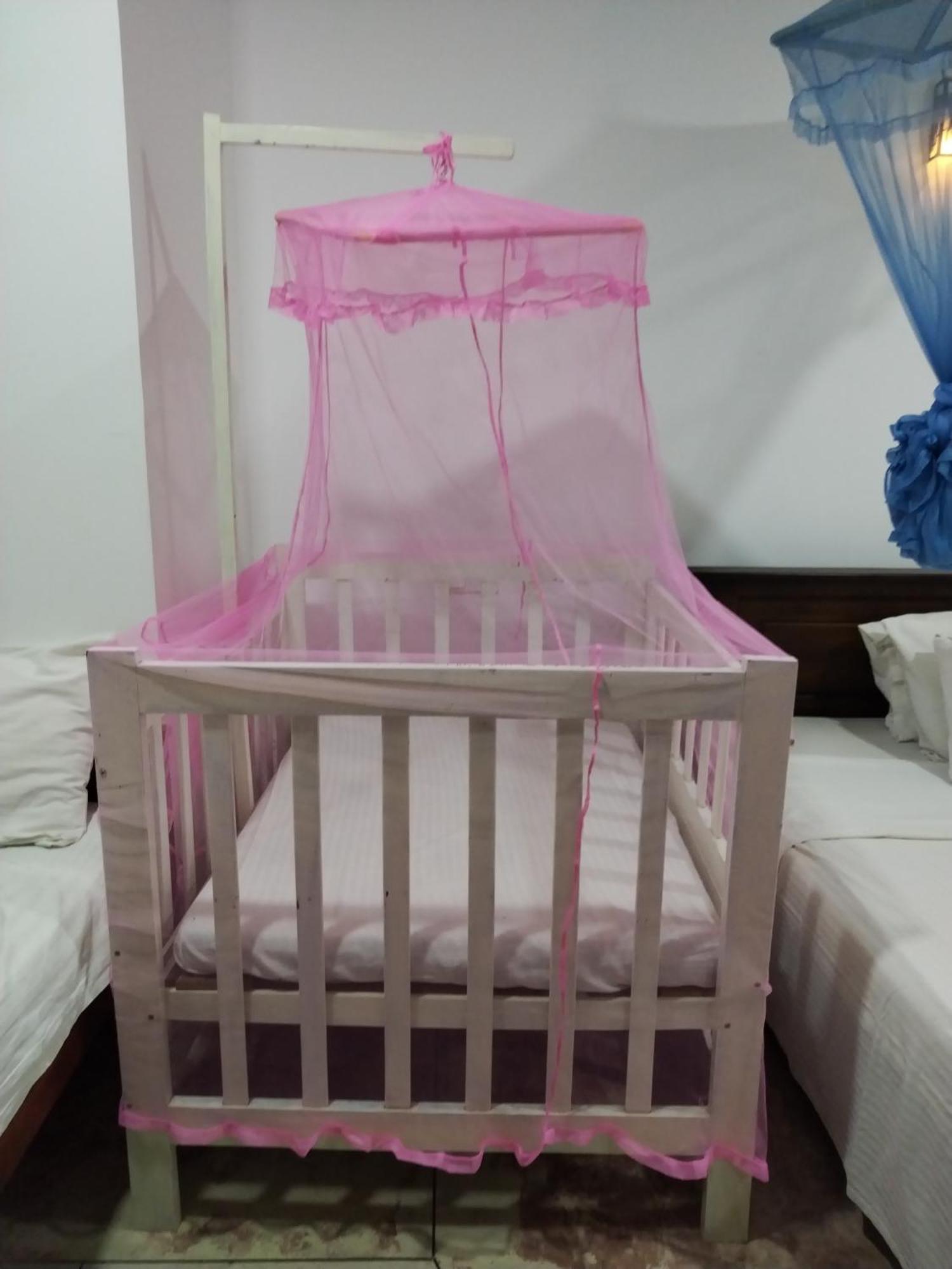 Bed and Breakfast Ocean Gate Negombo Esterno foto