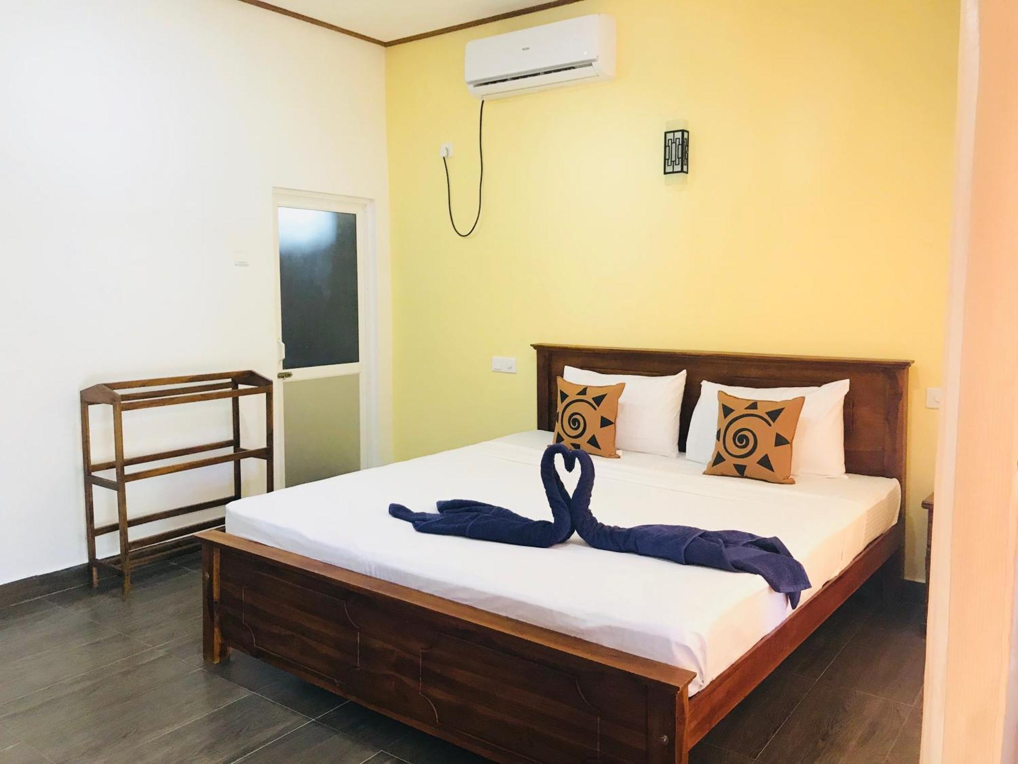 Bed and Breakfast Ocean Gate Negombo Esterno foto