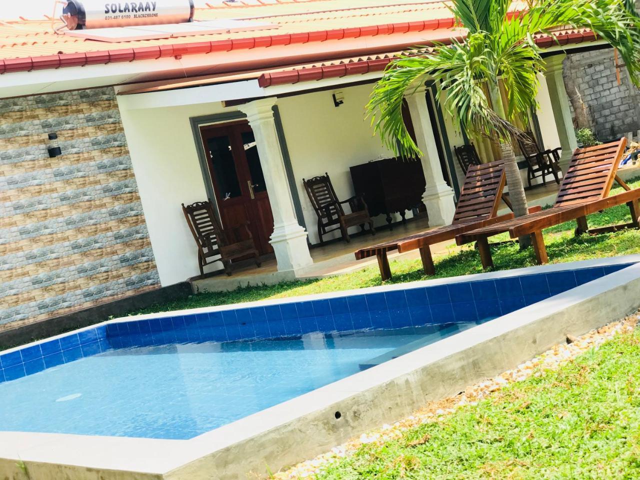Bed and Breakfast Ocean Gate Negombo Esterno foto