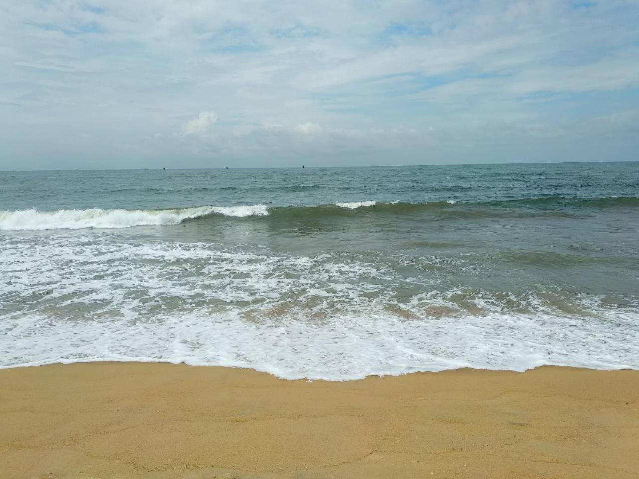 Bed and Breakfast Ocean Gate Negombo Esterno foto